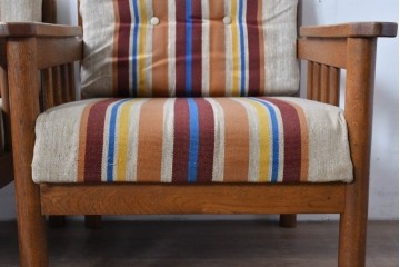 和製ヴィンテージ　ナラ材　カラフルなストライプ柄ファブリックのイージーチェア2脚セット　(R-085337)