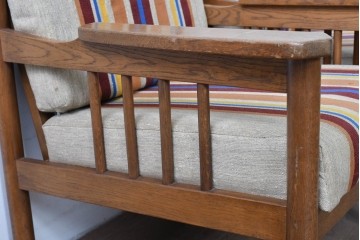 和製ヴィンテージ　ナラ材　カラフルなストライプ柄ファブリックのイージーチェア2脚セット　(R-085337)