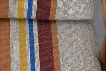 和製ヴィンテージ　ナラ材　カラフルなストライプ柄ファブリックのイージーチェア2脚セット　(R-085337)