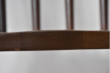 和製ヴィンテージ　飛騨高山　柏木工(KASHIWA)　端正な挽物脚が目を引くロッキングチェア　(R-085338)