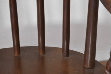 和製ヴィンテージ　飛騨高山　柏木工(KASHIWA)　端正な挽物脚が目を引くロッキングチェア　(R-085338)