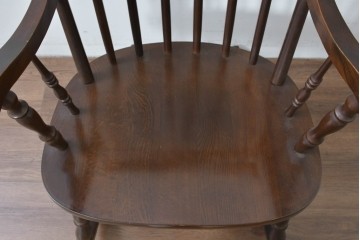 和製ヴィンテージ　飛騨高山　柏木工(KASHIWA)　端正な挽物脚が目を引くロッキングチェア　(R-085338)