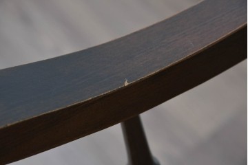 和製ヴィンテージ　飛騨高山　柏木工(KASHIWA)　端正な挽物脚が目を引くロッキングチェア　(R-085338)