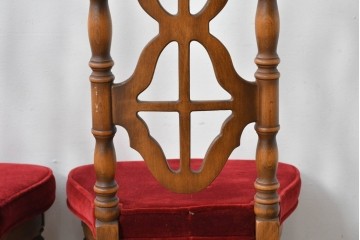 和製ヴィンテージ　オールドコスガ(KOSUGA)　背もたれ装飾が優美なダイニングチェア2脚セット　(R-085339)