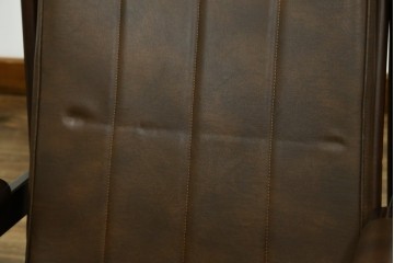 和製ヴィンテージ　東洋ファニチャー(TOYO FURNITURE)　ビニールレザー　折り畳み式フットレストが付いたロッキングチェア　(R-085340)