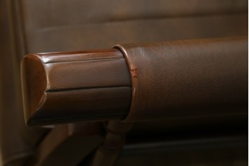 和製ヴィンテージ　東洋ファニチャー(TOYO FURNITURE)　ビニールレザー　折り畳み式フットレストが付いたロッキングチェア　(R-085340)
