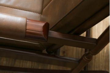 和製ヴィンテージ　東洋ファニチャー(TOYO FURNITURE)　ビニールレザー　折り畳み式フットレストが付いたロッキングチェア　(R-085340)