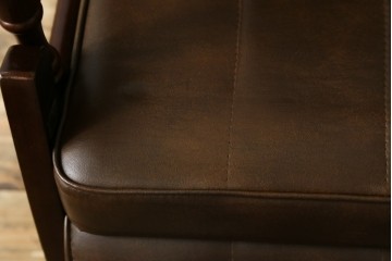 和製ヴィンテージ　東洋ファニチャー(TOYO FURNITURE)　ビニールレザー　折り畳み式フットレストが付いたロッキングチェア　(R-085340)