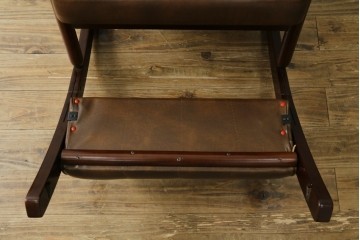 和製ヴィンテージ　東洋ファニチャー(TOYO FURNITURE)　ビニールレザー　折り畳み式フットレストが付いたロッキングチェア　(R-085340)
