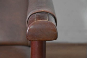 和製ヴィンテージ　東洋ファニチャー(TOYO FURNITURE)　ビニールレザー　折り畳み式フットレストが付いたロッキングチェア　(R-085340)