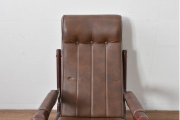 和製ヴィンテージ　東洋ファニチャー(TOYO FURNITURE)　ビニールレザー　折り畳み式フットレストが付いたロッキングチェア　(R-085340)