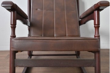 和製ヴィンテージ　東洋ファニチャー(TOYO FURNITURE)　ビニールレザー　折り畳み式フットレストが付いたロッキングチェア　(R-085340)