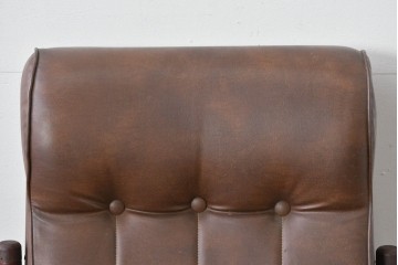 和製ヴィンテージ　東洋ファニチャー(TOYO FURNITURE)　ビニールレザー　折り畳み式フットレストが付いたロッキングチェア　(R-085340)