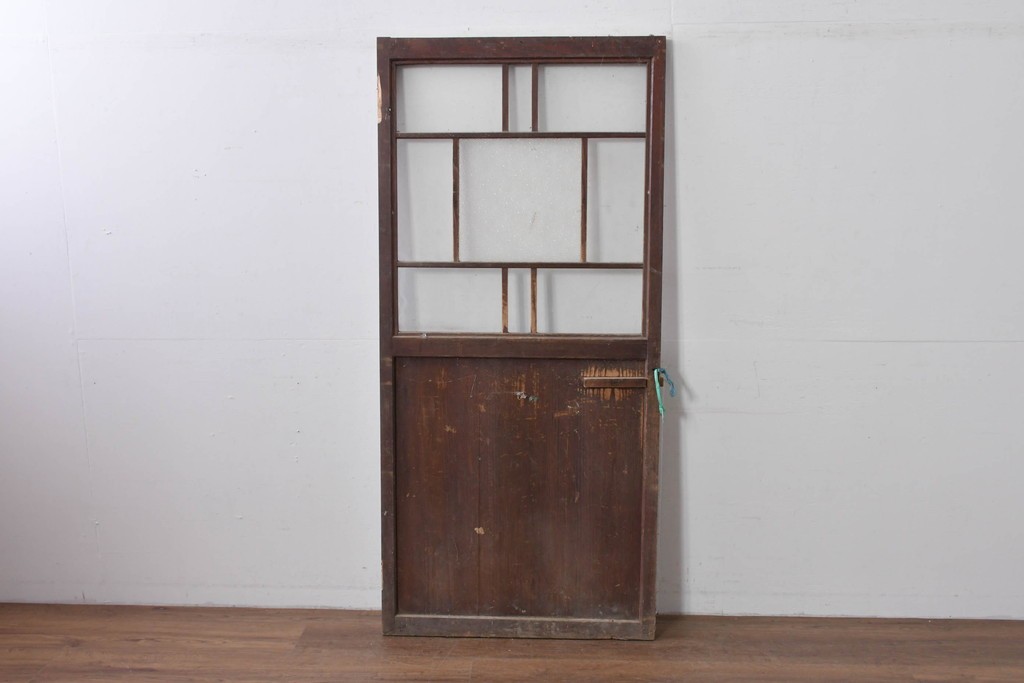 アンティーク建具　ペイント仕上げ限定　大正ロマンの趣を感じる桟入りガラスの扉1枚　(R-085341)