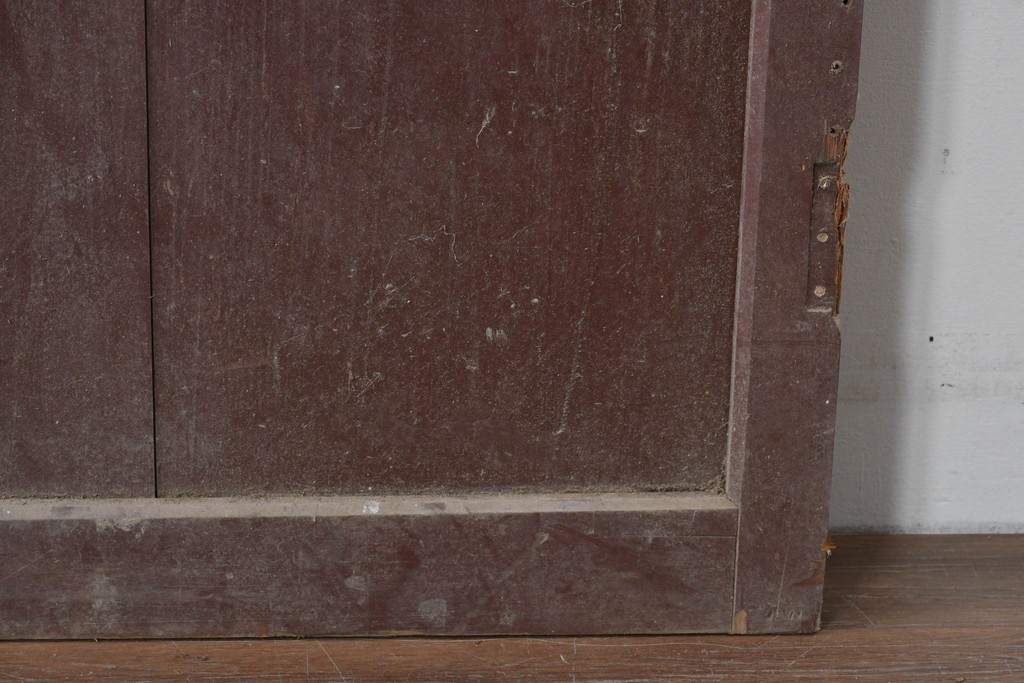 アンティーク建具　ペイント仕上げ限定　大正ロマンの趣を感じる桟入りガラスの扉1枚　(R-085341)