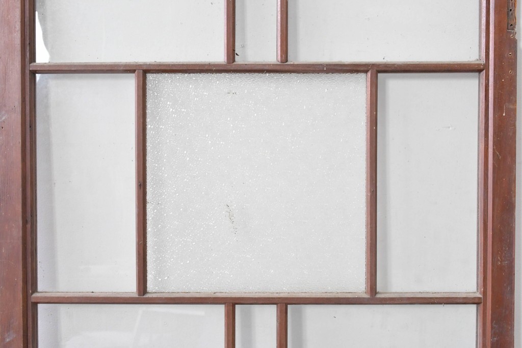 アンティーク建具　ペイント仕上げ限定　大正ロマンの趣を感じる桟入りガラスの扉1枚　(R-085341)