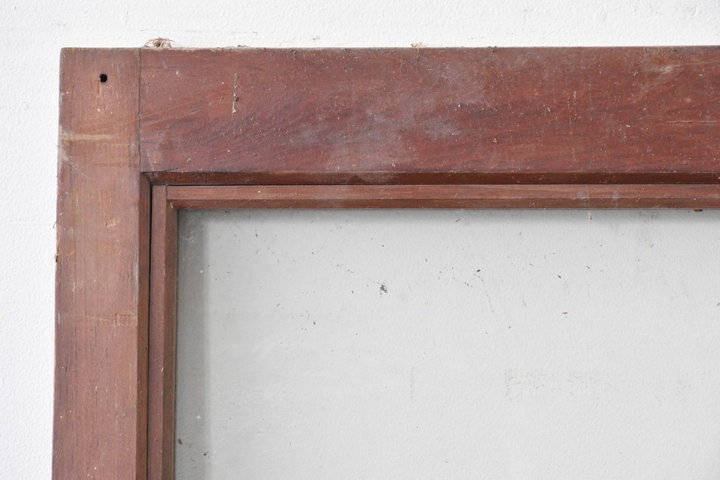 アンティーク建具　ペイント仕上げ限定　大正ロマンの趣を感じる桟入りガラスの扉1枚　(R-085341)