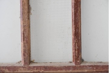 アンティーク建具　ペイント仕上げ限定　大正ロマン薫る桟入りガラス戸1枚　(R-085343)