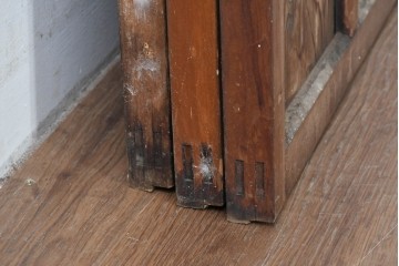 アンティーク建具　大正ロマン　味わい深い古い木味のガラス窓3枚セット　(R-085344)