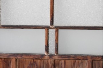 アンティーク建具　大正ロマン　味わい深い古い木味のガラス窓3枚セット　(R-085344)