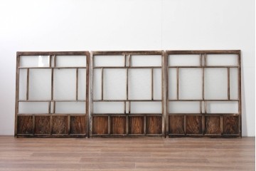 アンティーク建具　大正ロマン　味わい深い古い木味のガラス窓3枚セット　(R-085344)