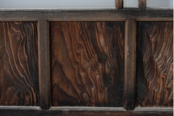 アンティーク建具　大正ロマン　味わい深い古い木味のガラス窓3枚セット　(R-085344)