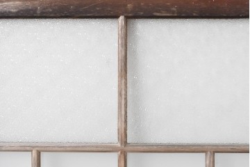 アンティーク建具　素朴な木味が魅力のガラス窓2枚セット　(R-085346)