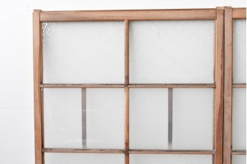 アンティーク建具　素朴な木味が魅力のガラス窓2枚セット　(R-085346)