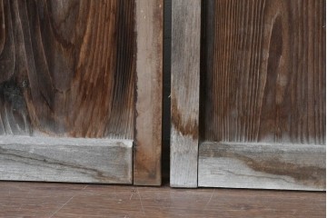 アンティーク建具　素朴な木味が魅力のガラス窓2枚セット　(R-085346)