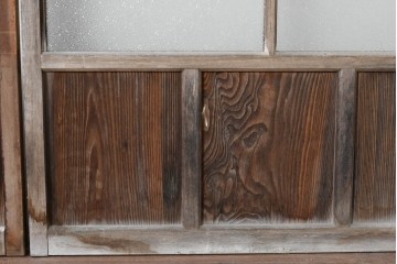 アンティーク建具　素朴な木味が魅力のガラス窓2枚セット　(R-085346)