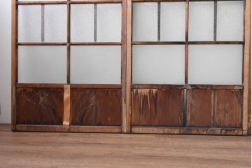 アンティーク建具　昭和初期　味わい深い木味のガラス窓4枚セット　(R-085347)