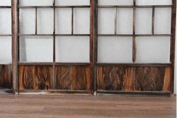アンティーク建具　昭和初期　味わい深い木味のガラス窓4枚セット　(R-085347)