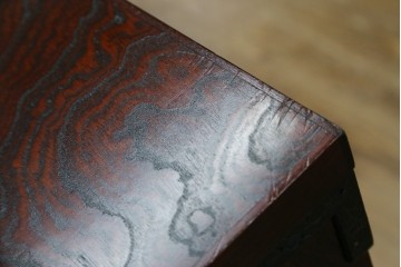 中古　超美品　岩谷堂箪笥　深みある色調と華やかな金具が引き立つ整理箪笥　(R-085351)