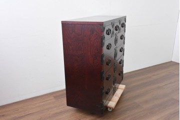 中古　超美品　岩谷堂箪笥　深みある色調と華やかな金具が引き立つ整理箪笥　(R-085351)