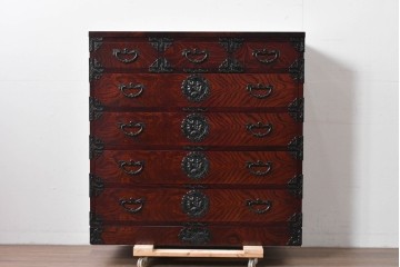 中古　超美品　岩谷堂箪笥　深みある色調と華やかな金具が引き立つ整理箪笥　(R-085351)