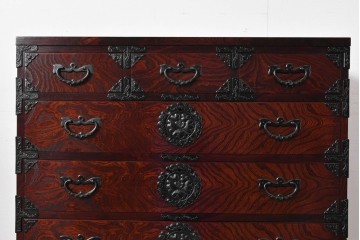 中古　超美品　岩谷堂箪笥　深みある色調と華やかな金具が引き立つ整理箪笥　(R-085351)