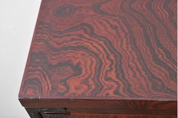 中古　超美品　岩谷堂箪笥　深みある色調と華やかな金具が引き立つ整理箪笥　(R-085351)