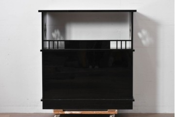 和製ヴィンテージ　美品　輪島塗り　優雅な草花蒔絵が目を引く飾り棚　(R-085352)