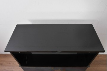 和製ヴィンテージ　美品　輪島塗り　優雅な草花蒔絵が目を引く飾り棚　(R-085352)