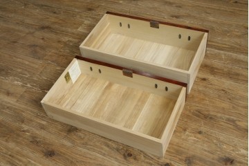 中古　美品　岩谷堂箪笥　迫力ある木目と重厚な金具が映える小箪笥　(R-085354)