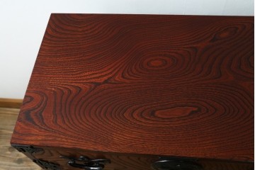 中古　美品　岩谷堂箪笥　迫力ある木目と重厚な金具が映える小箪笥　(R-085354)
