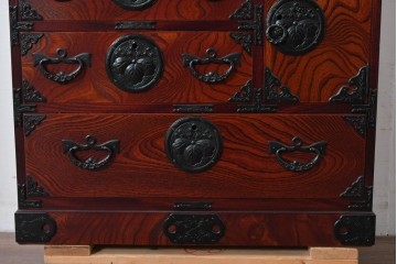中古　美品　岩谷堂箪笥　迫力ある木目と重厚な金具が映える小箪笥　(R-085354)