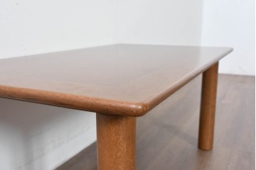 中古　美品　CONDE HOUSE(カンディハウス)　丁寧な造りが引き立つ丸脚デザインのローテーブル　(R-085355)