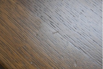 中古　美品　CONDE HOUSE(カンディハウス)　丁寧な造りが引き立つ丸脚デザインのローテーブル　(R-085355)