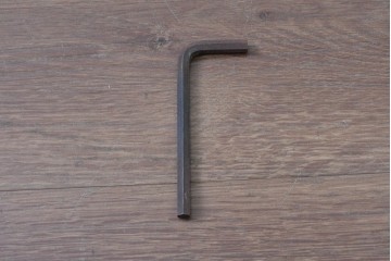 中古　美品　CONDE HOUSE(カンディハウス)　丁寧な造りが引き立つ丸脚デザインのローテーブル　(R-085355)