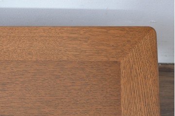 中古　美品　CONDE HOUSE(カンディハウス)　丁寧な造りが引き立つ丸脚デザインのローテーブル　(R-085355)