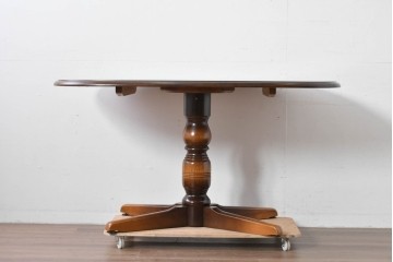 中古　美品　飛騨産業　キツツキ　穂高シリーズ　挽物装飾が映えるダイニングテーブル　(R-085356)