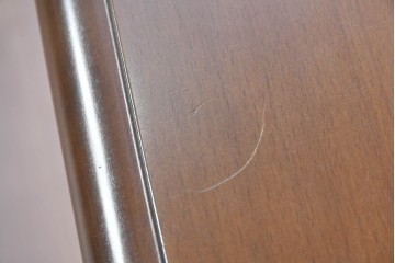 中古　美品　飛騨産業　キツツキ　穂高シリーズ　挽物装飾が映えるダイニングテーブル　(R-085356)