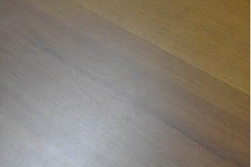 中古　美品　飛騨産業　キツツキ　穂高シリーズ　挽物装飾が映えるダイニングテーブル　(R-085356)