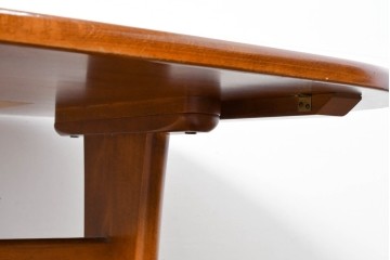 和製ヴィンテージ　KASHIWA(柏木工)　丸みのある天板が優しい表情を添えるダイニングテーブル　(R-085358)